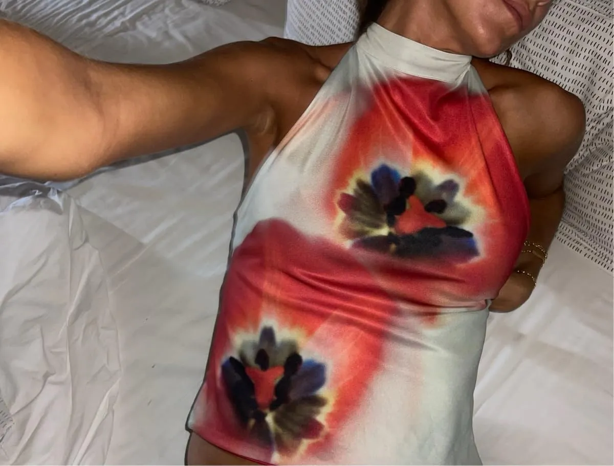 Aonoapll Women Y2k Floral Print Halter Top Backless Sleeveless Mock Neck Tank Top Open Back Going Out Vest Tops