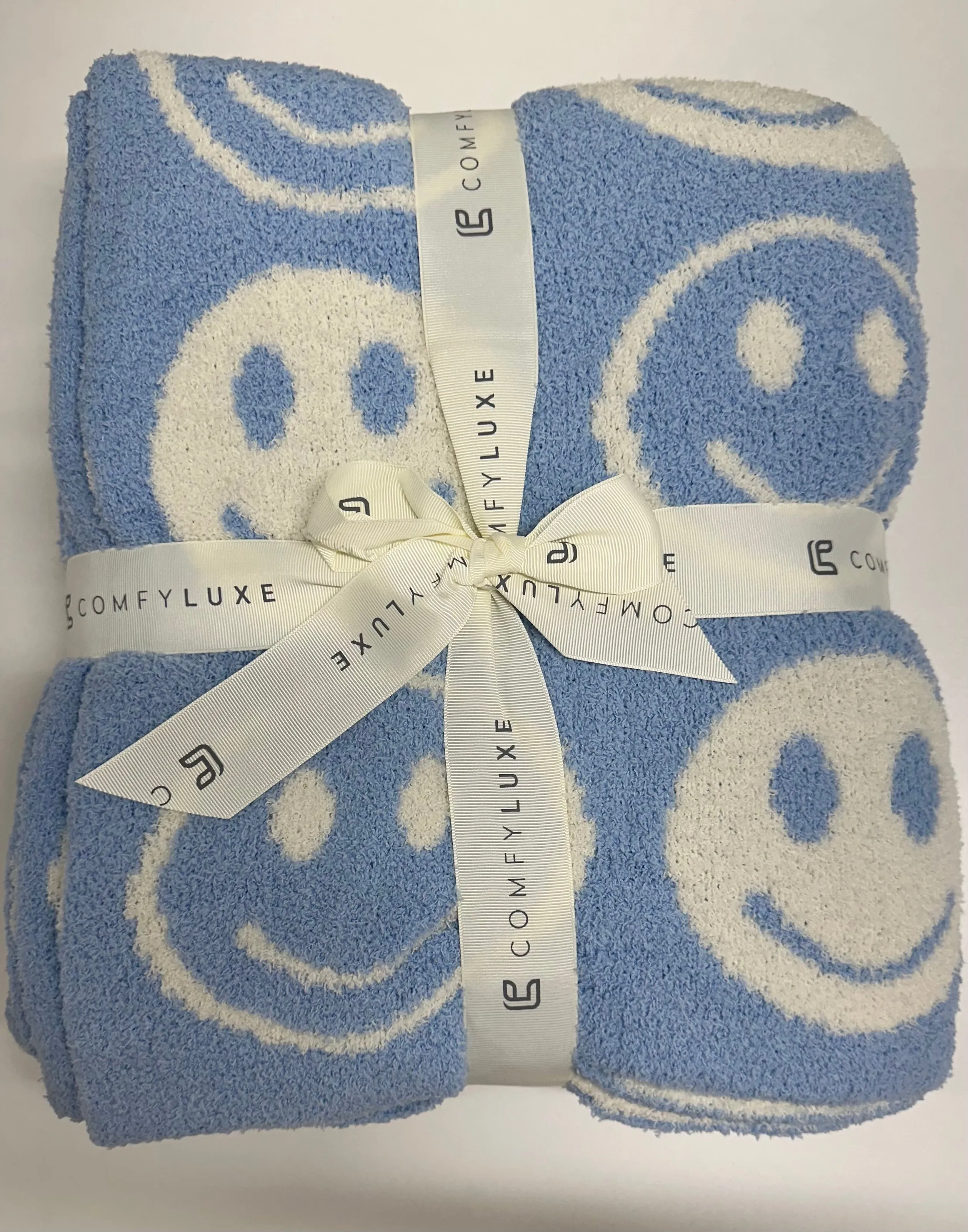 Cozy Soft Sherpa Blanket- Smiley Face
