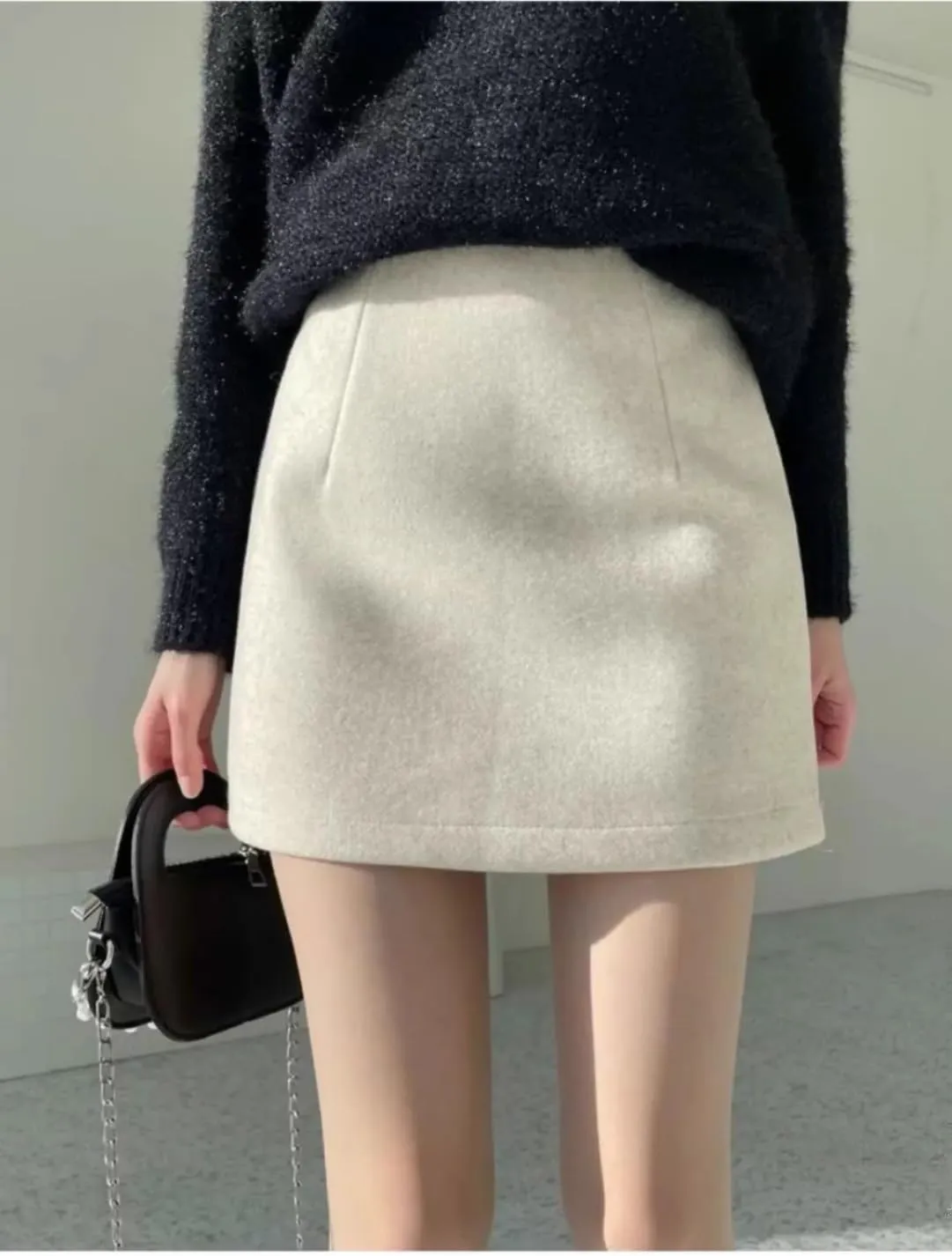 Short Skirt for Women Korean Style High Waisted Slim Fit Suitable for Fall and Winter