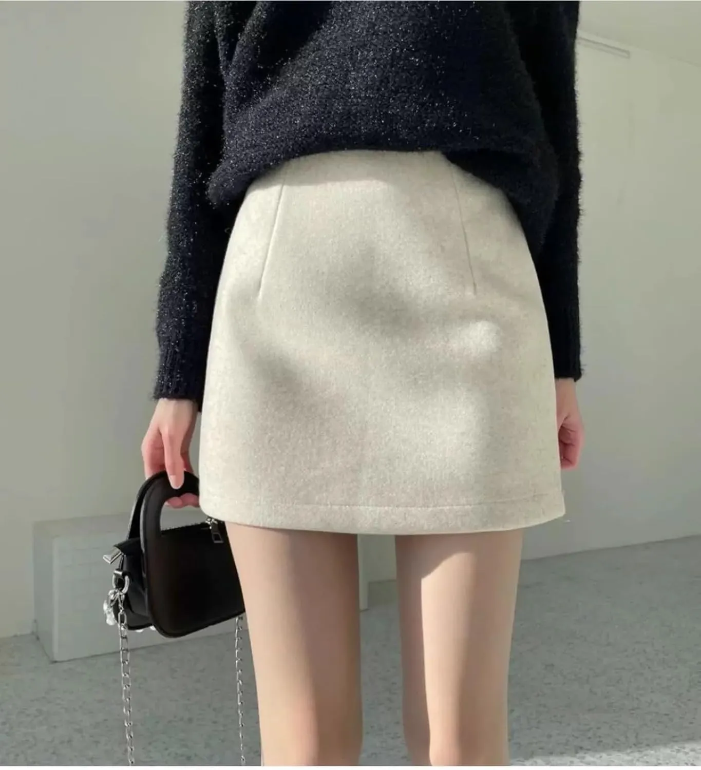 Short Skirt for Women Korean Style High Waisted Slim Fit Suitable for Fall and Winter