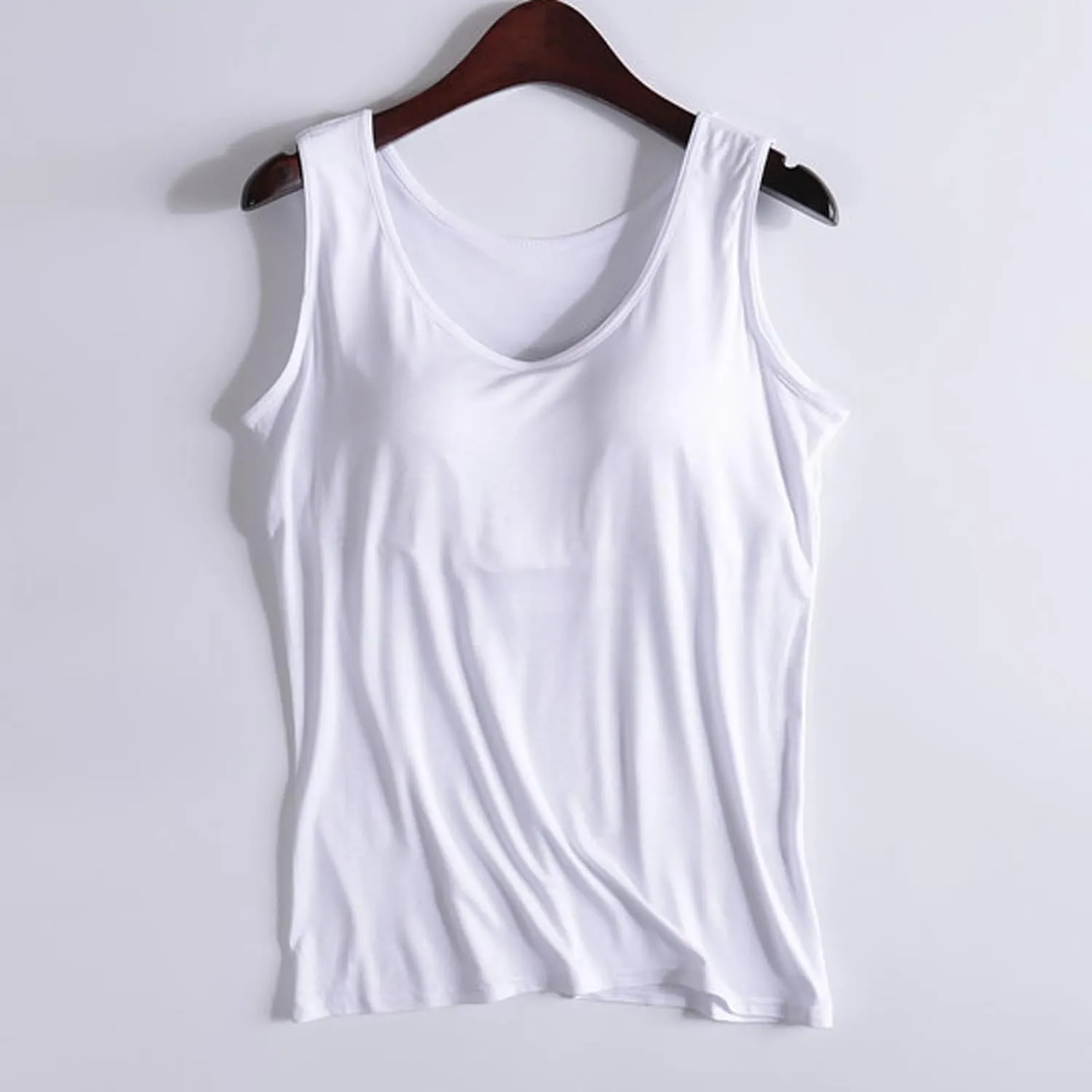 Tank Top with Built in Bra Cup Women Casual Wide Strap Sleevless Padded Layer Camisole Active Yoga Top Athletic Shirt