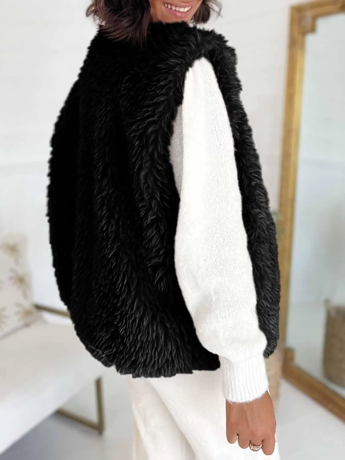 Tankaneo Womens Faux Fur Vest Cropped Sleeveless Warm Winter Shaggy Open Front Outerwear Vest