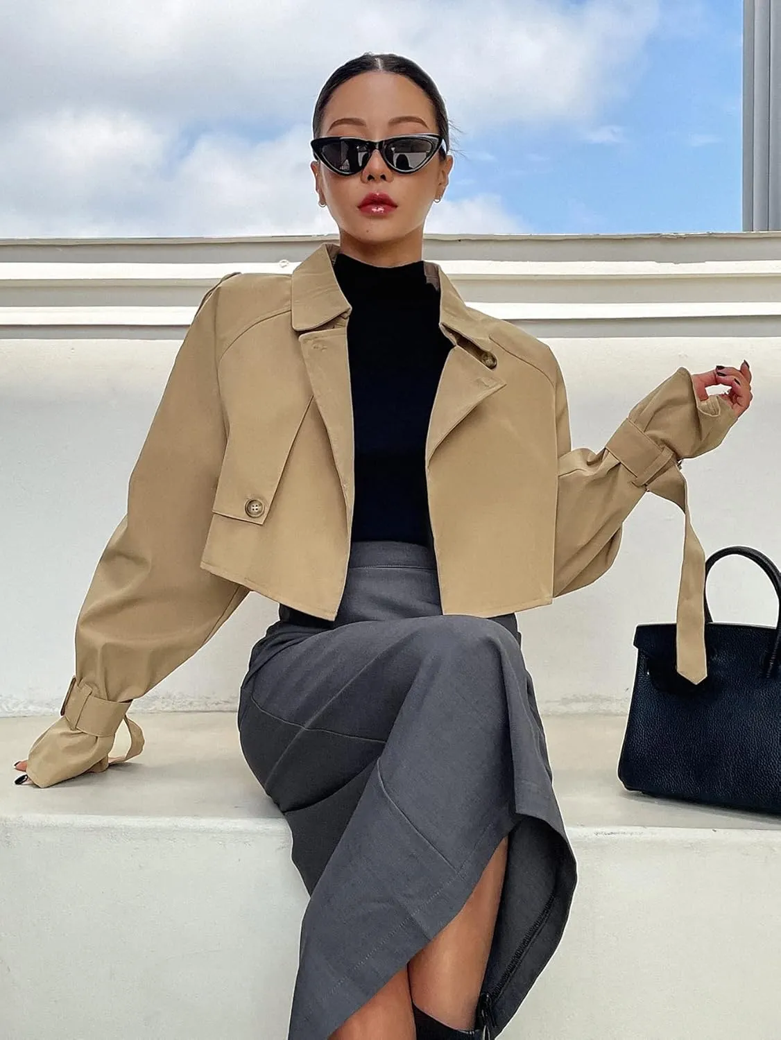 Verdusa Women's Button Front Buckle Raglan Sleeve Crop Jacket Trench Coat