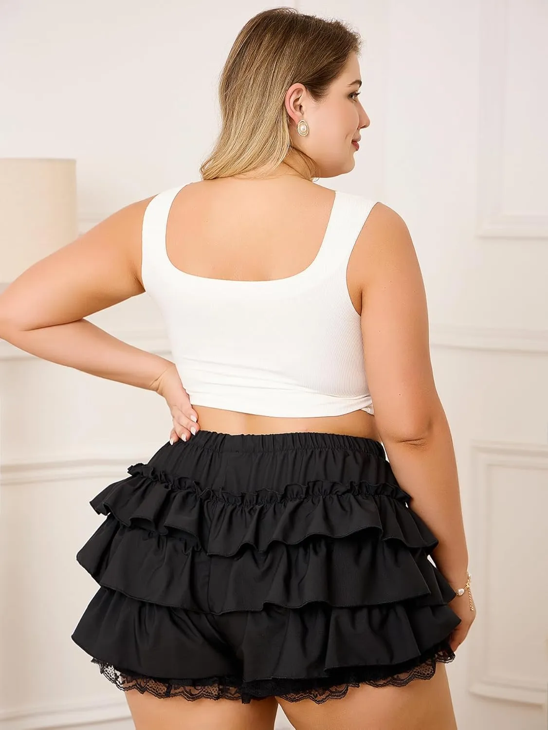 Verdusa Women's Plus Size Coquette Ruffle Shorts Bow Front Lace Trim Bloomer Shorts