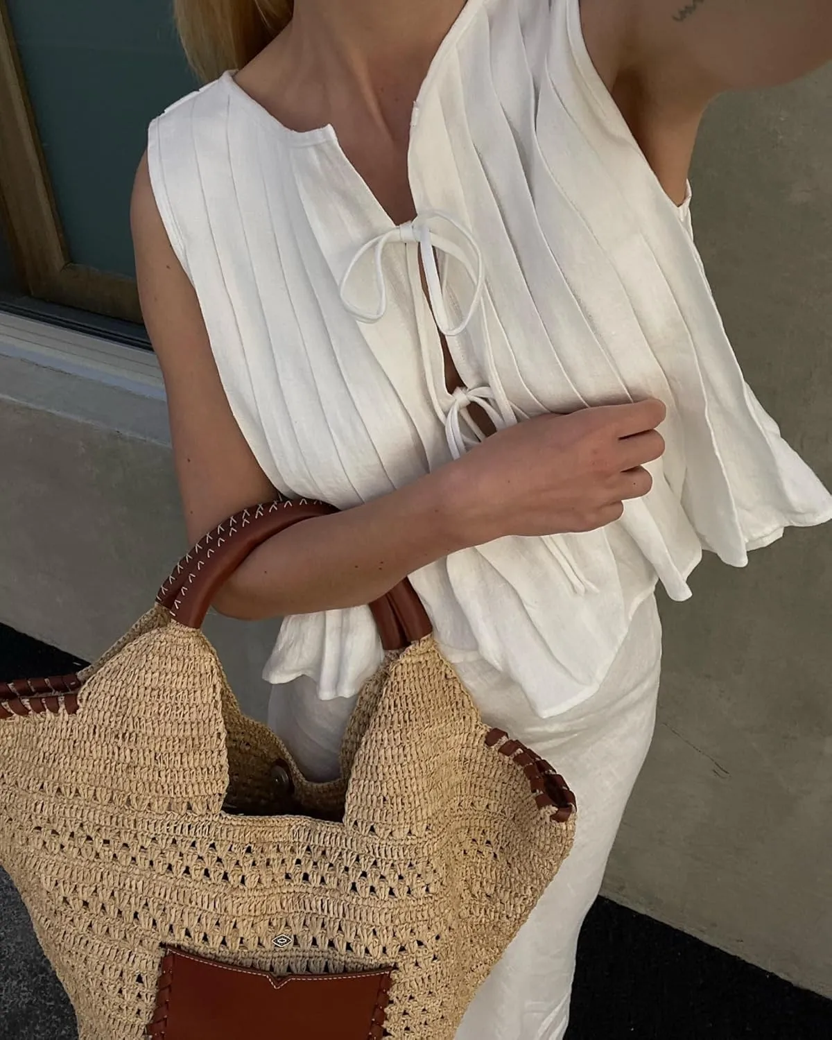 Women Sleeveless Pleated Front Tie Linen Top Y2k Coquette Bow Tie Tank Top Aesthetic Solid Knotted Tie Up Vest